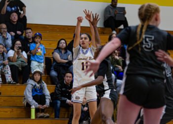 Rancho Cucamonga Defeats Diamond Bar in Nail-Biter: 41-40